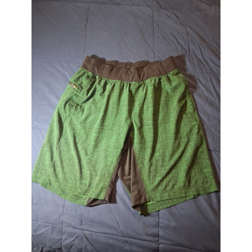 Lululemon Mens Pace Breaker‎ Lined Shorts Green Black Textured Print Size M 9in